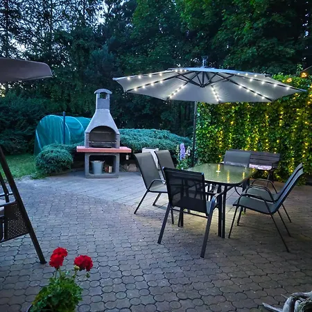 Blizej Gwiazd بيت ضيافة Nacmierz